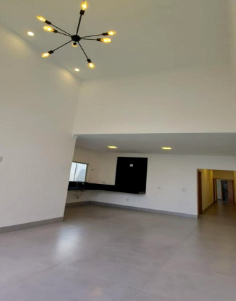 Imagem Casa com 3 Quartos à Venda, 180 m² em Residencial Itaipu - Goiânia