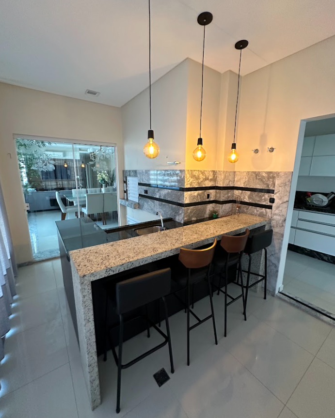 Imagem Apartamento com 4 Quartos à Venda, 237 m²em Meia Praia - Itapema