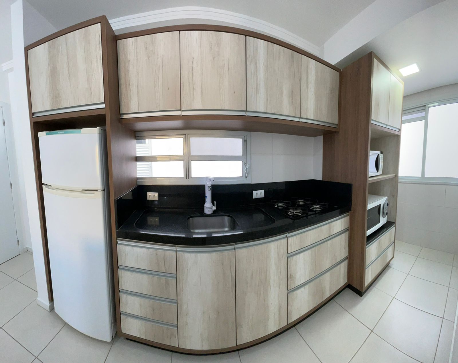 Imagem Apartamento com 2 Quartos à Venda, 74 m²em Canasvieiras - Florianópolis