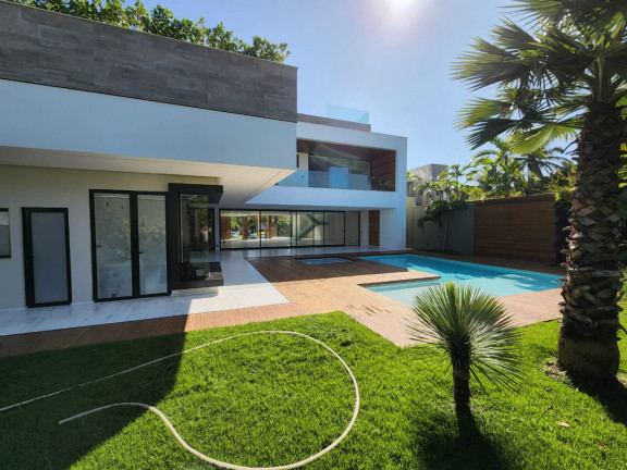 Imagem Casa com 5 Quartos à Venda, 1.600 m² em Barra da Tijuca - Rio de Janeiro Imagem Casa com 5 Quartos à Venda, 1.600 m² em Barra da Tijuca - Rio de Janeiro
