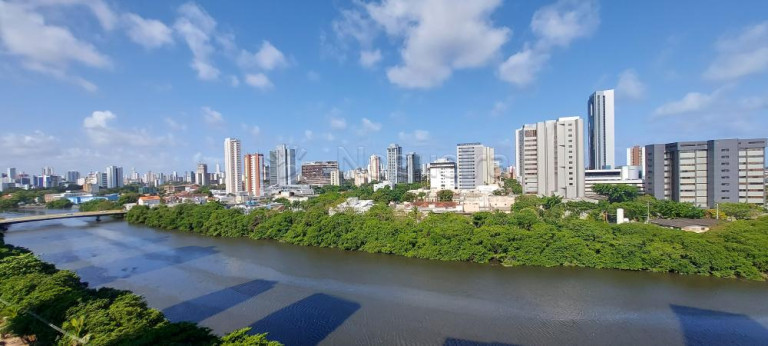 Apartamento com 4 Quartos à Venda, 151 m² em Recife - Recife