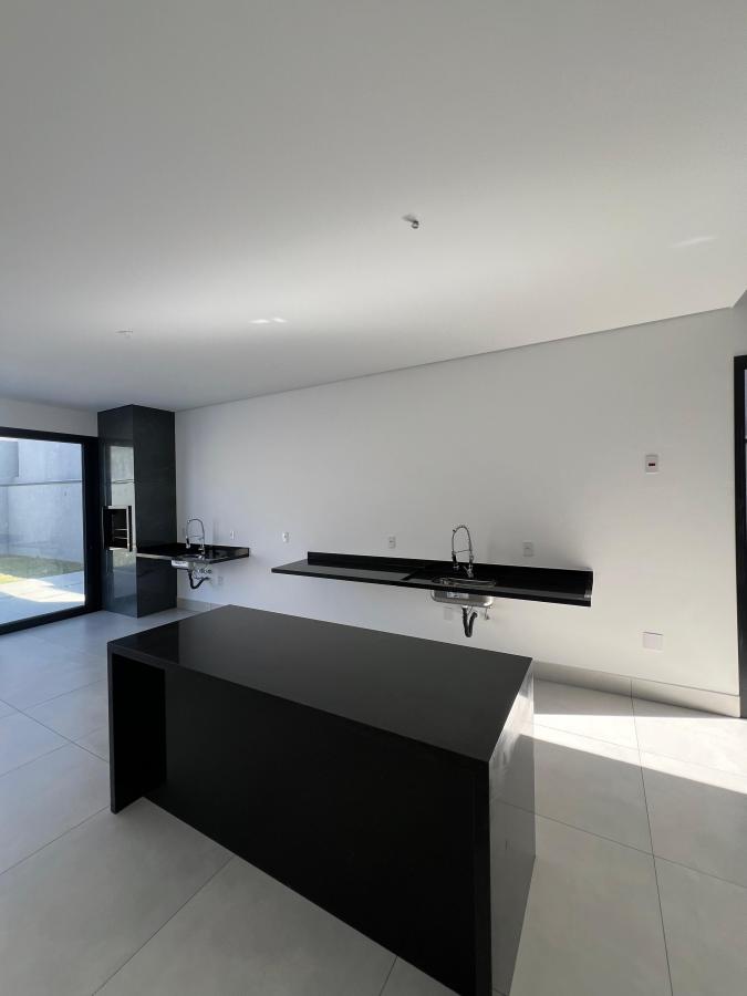 Imagem Casa de Condomínio com 4 Quartos à Venda, 217 m²em Jardim Villa Verona - Sorocaba Imagem Casa de Condomínio com 4 Quartos à Venda, 217 m²em Jardim Villa Verona - Sorocaba