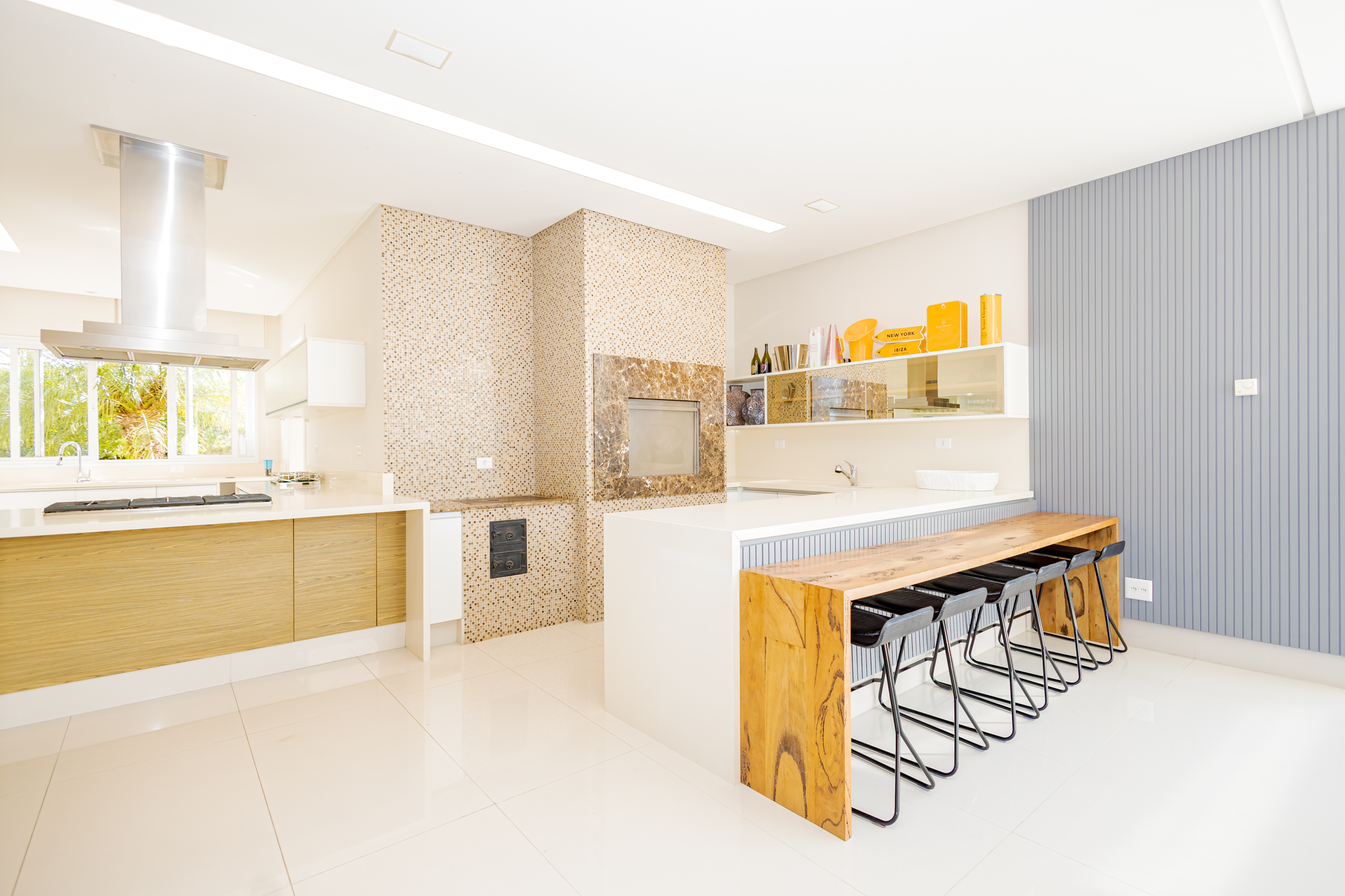 Imagem Casa de Condomínio com 5 Quartos à Venda, 537 m²em Alphaville Graciosa - Pinhais Imagem Casa de Condomínio com 5 Quartos à Venda, 537 m²em Alphaville Graciosa - Pinhais