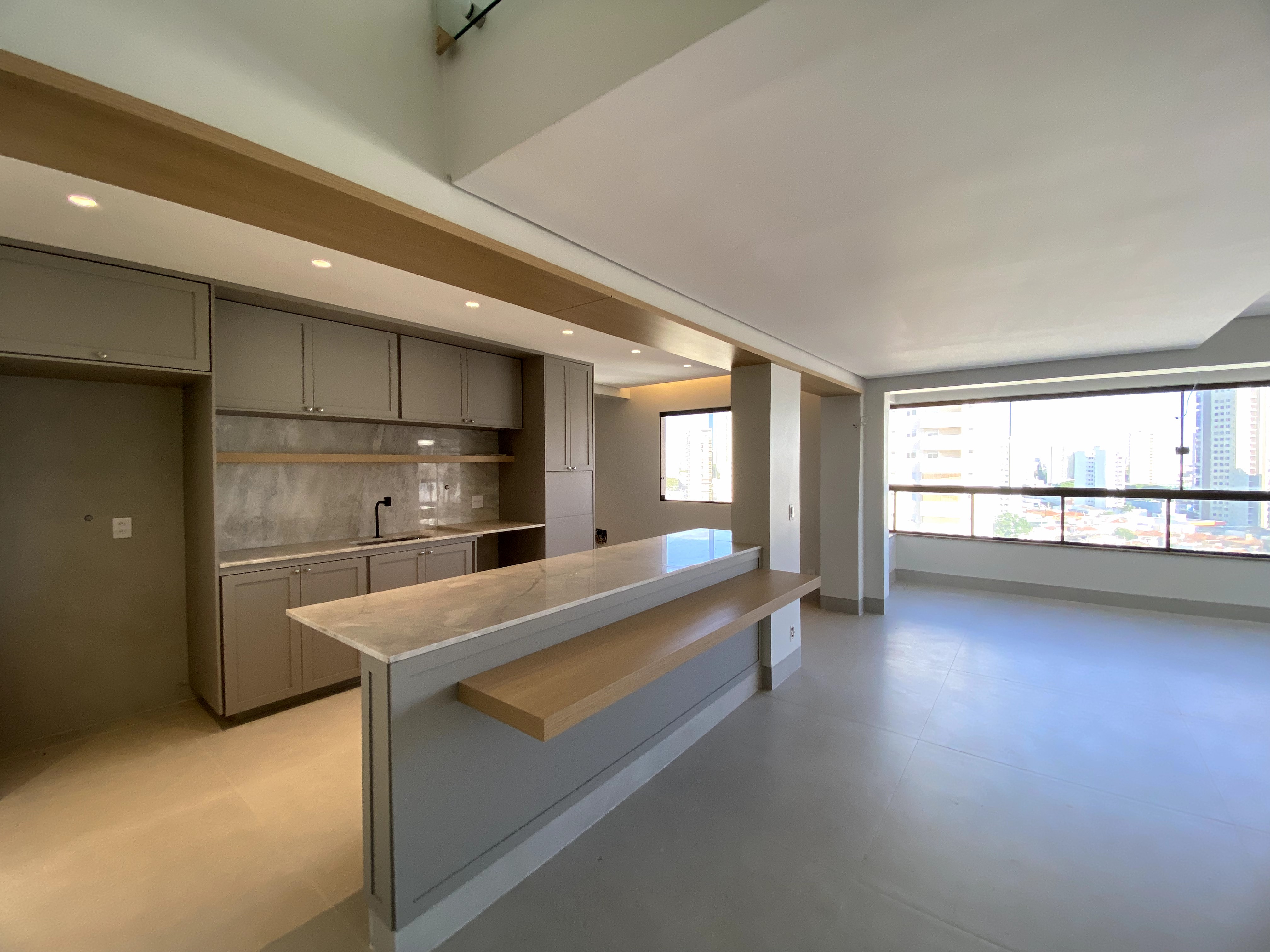 Imagem Apartamento com 4 Quartos à Venda, 216 m²em Martins - Uberlândia