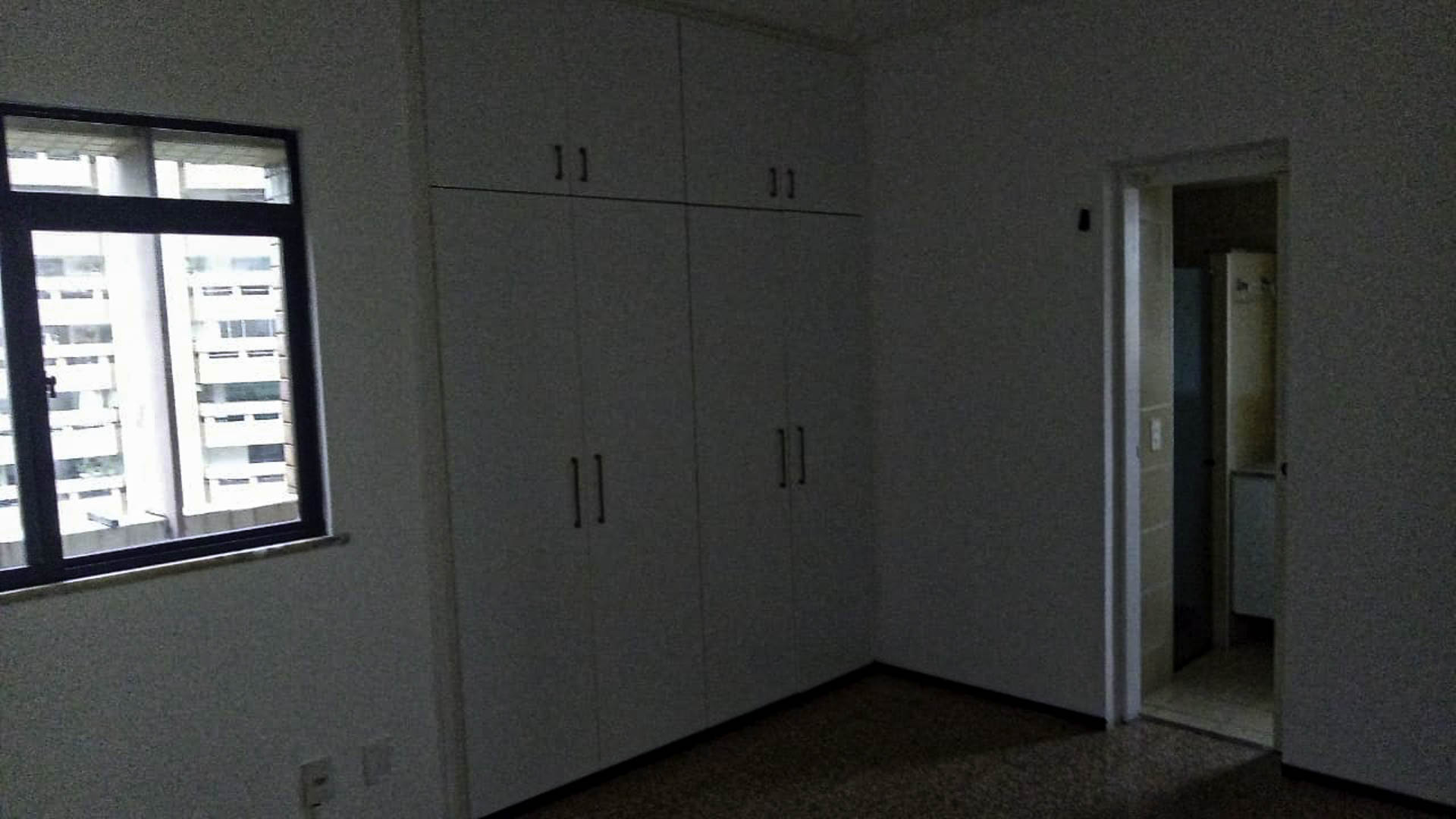 Imagem Apartamento com 3 Quartos à Venda, 170 m²em Meireles - Fortaleza