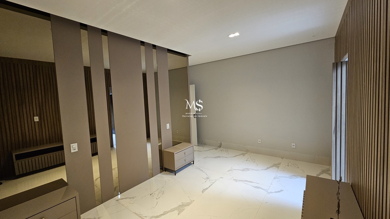 Imagem Casa de Condomínio com 4 Quartos à Venda, 600 m²em Setor Habitacional Vicente Pires - Brasília Imagem Casa de Condomínio com 4 Quartos à Venda, 600 m²em Setor Habitacional Vicente Pires - Brasília