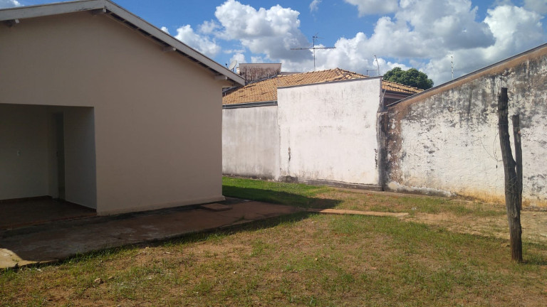 Imagem Casa com 2 Quartos à Venda, em Amizade - Araçatuba Imagem Casa com 2 Quartos à Venda, em Amizade - Araçatuba