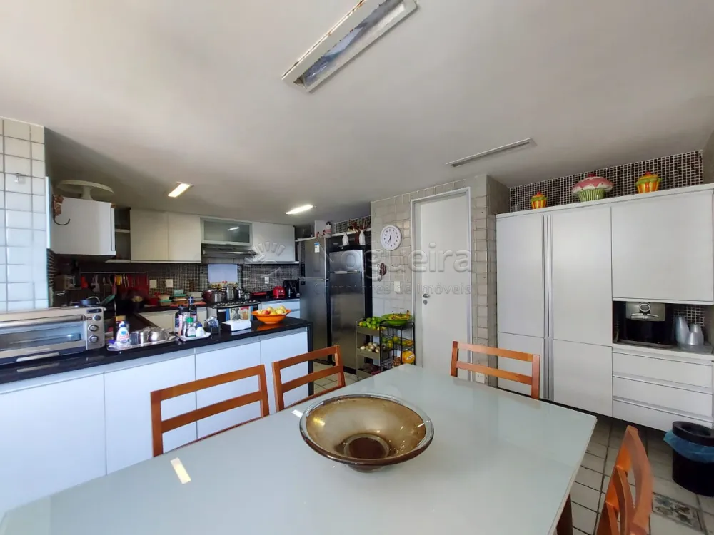 Imagem Apartamento com 4 Quartos à Venda, 246 m²em Pina - Recife
