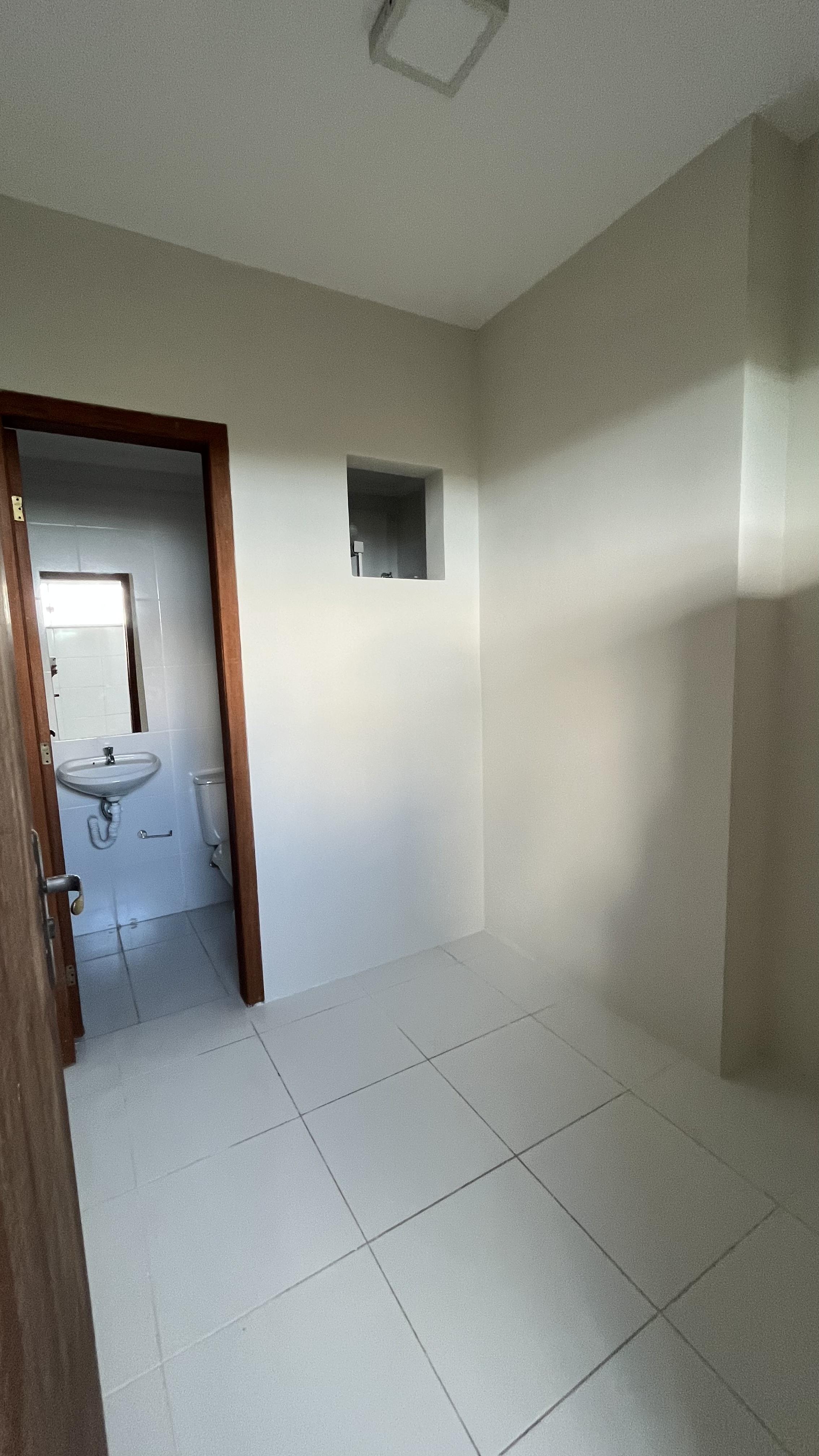 Imagem Apartamento com 3 Quartos para Alugar, 110 m²em Góes Calmon - Itabuna