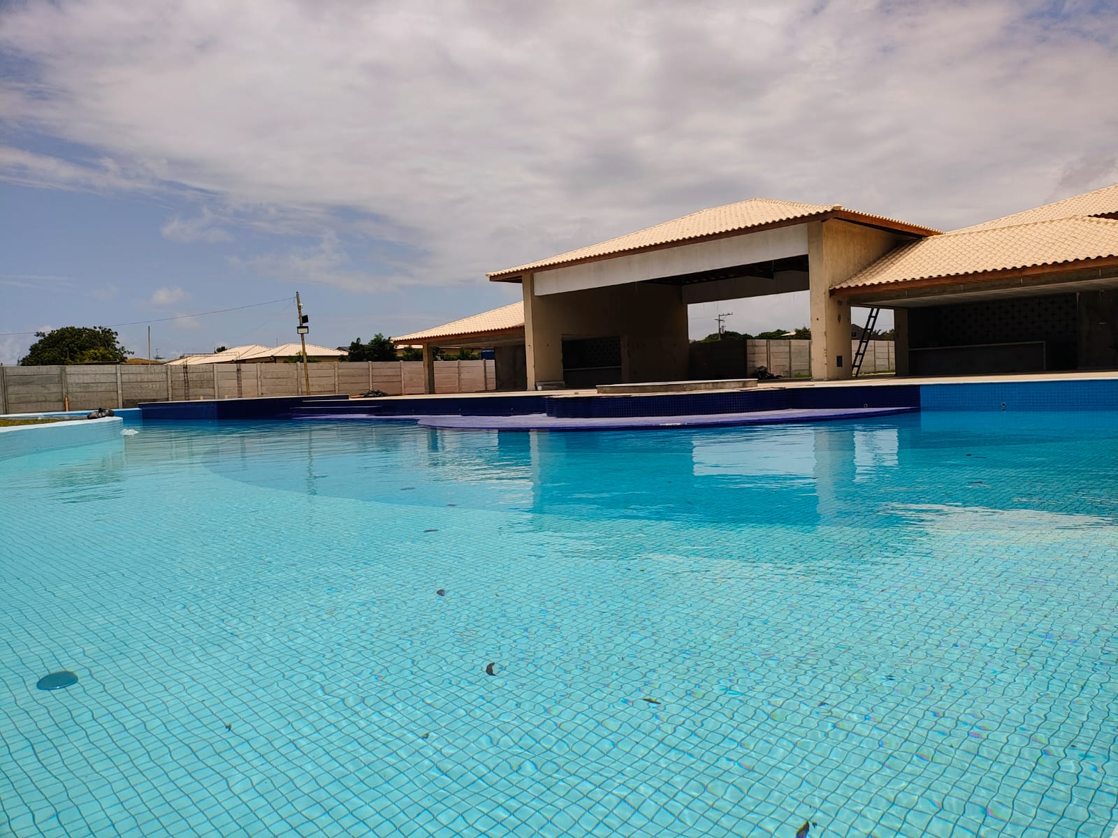 Casa de Condomínio à Venda, 68 m²em Itacimirim (Monte Gordo) - Camaçari