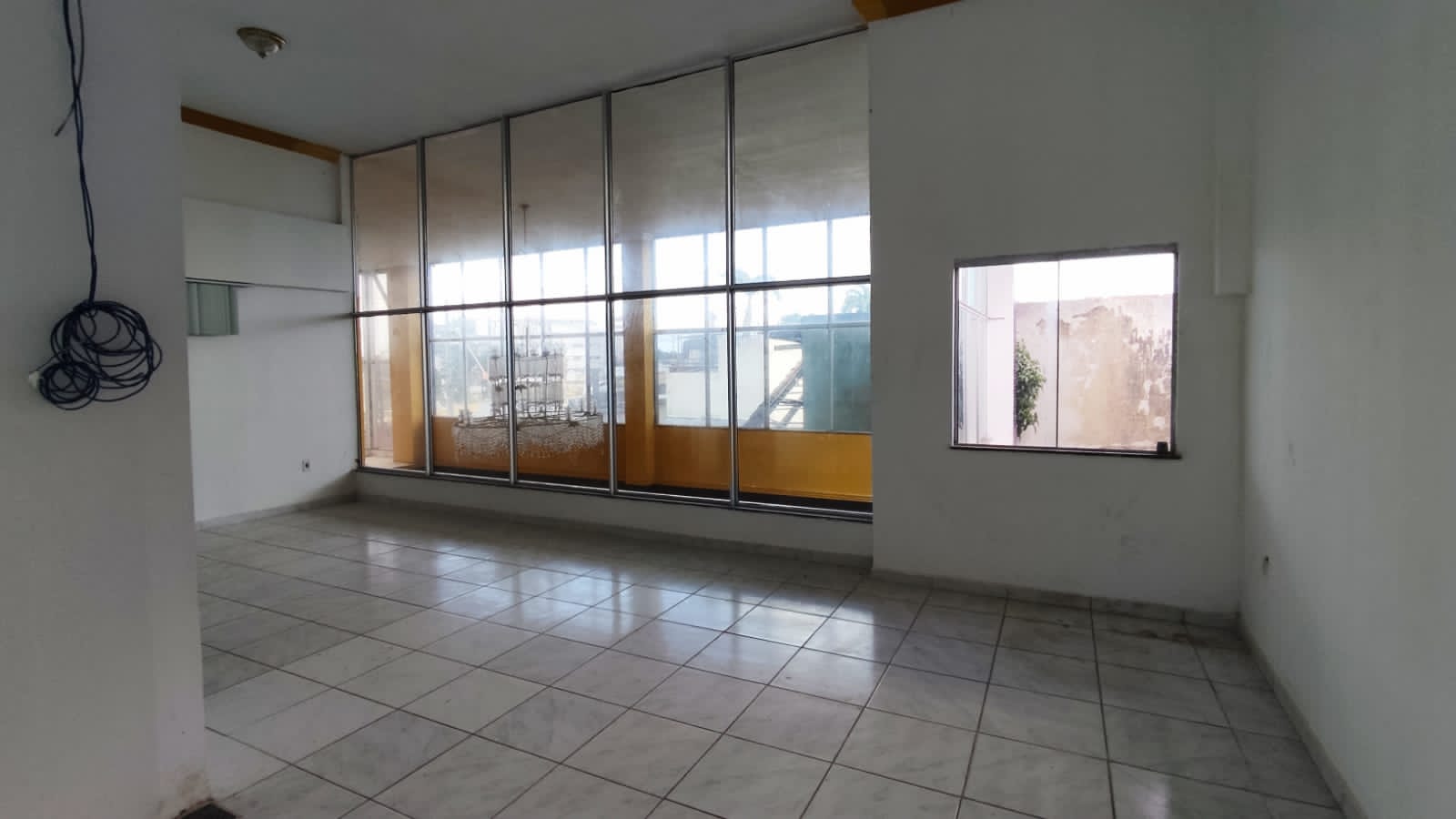 Imagem Imóvel Comercial para Alugar, 5 m²em Val-de-Cães - Belém