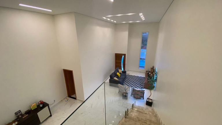 Imagem Casa de Condomínio com 4 Quartos à Venda,  em Setor Habitacional Arniqueira (Águas Claras) - Brasília