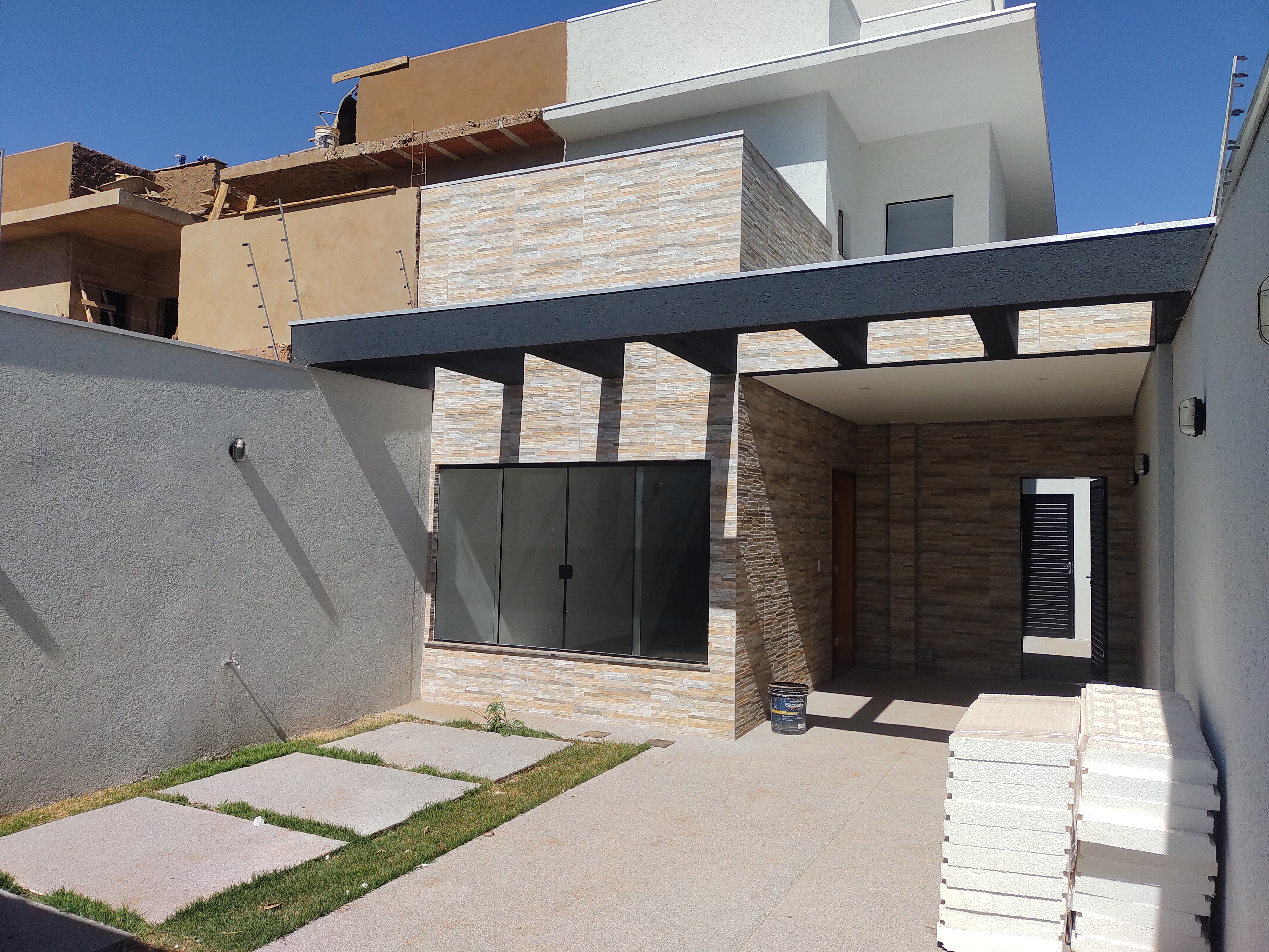 Imagem Sobrado com 3 Quartos à Venda, 125 m²em Jardim Montevidéu - Campo Grande