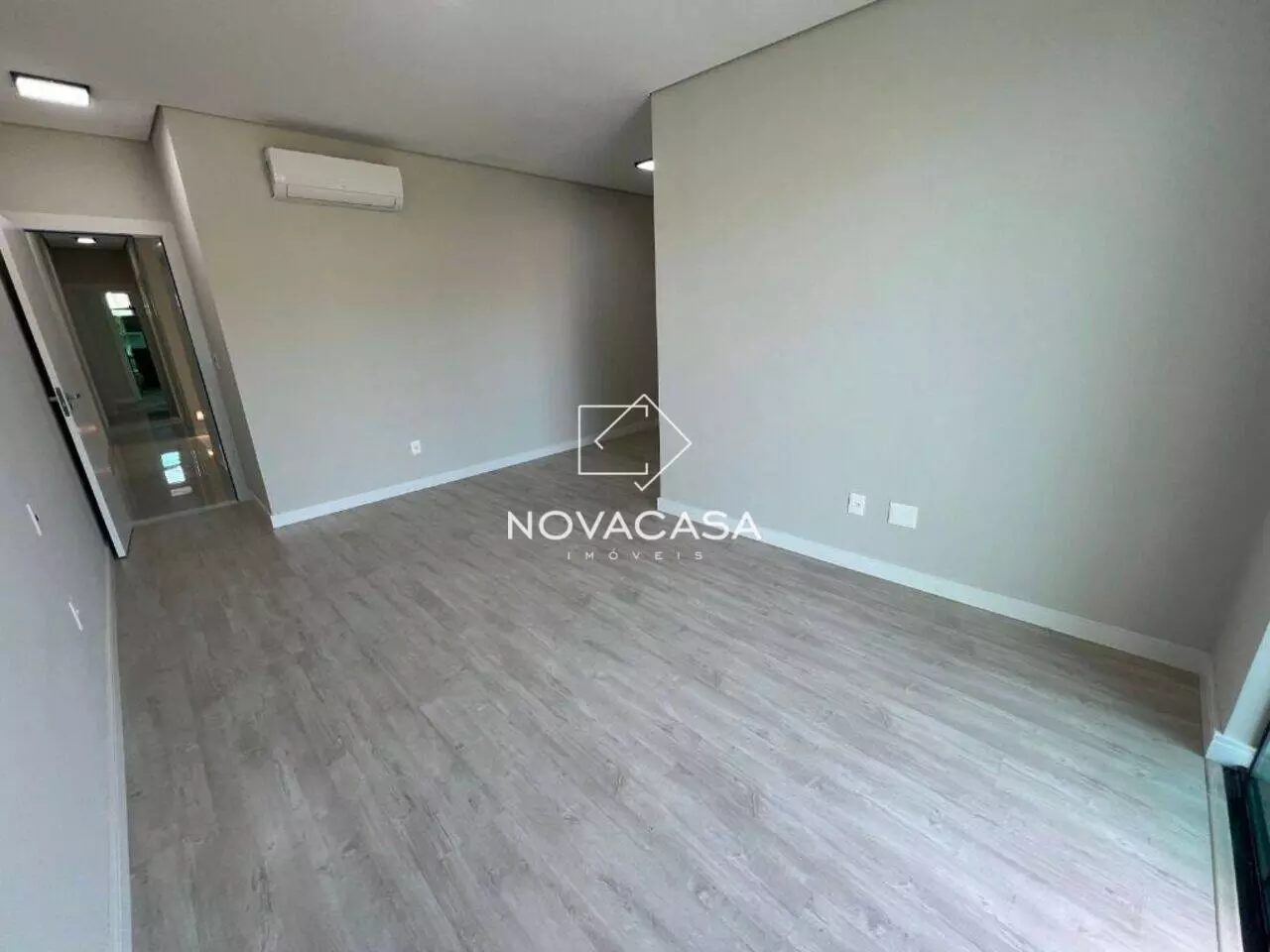 Imagem Casa com 4 Quartos à Venda, 150 m² em Planalto - Belo Horizonte