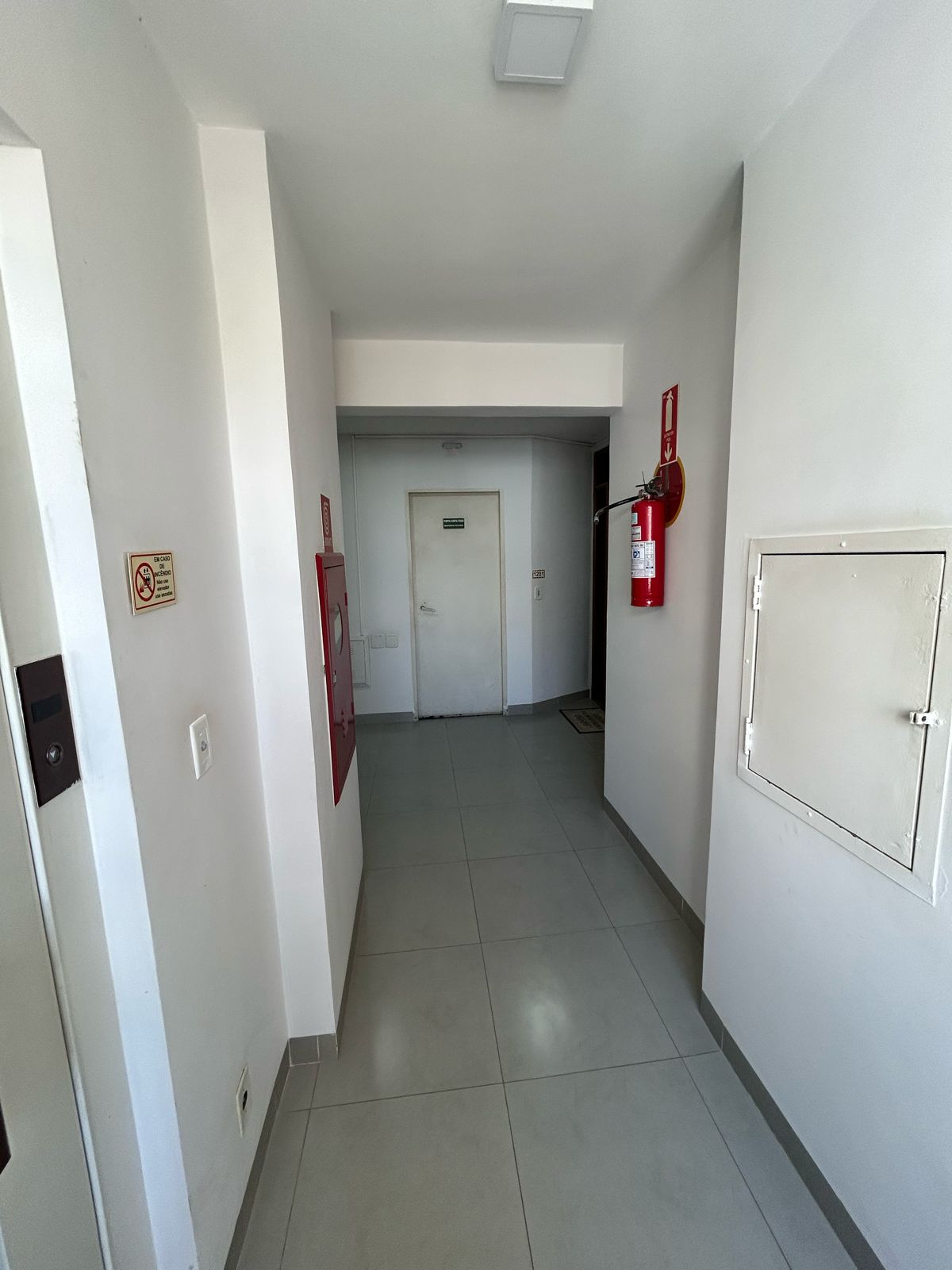 Imagem Apartamento com 3 Quartos à Venda, 180 m²em Setor Bela Vista - Goiânia Imagem Apartamento com 3 Quartos à Venda, 180 m²em Setor Bela Vista - Goiânia