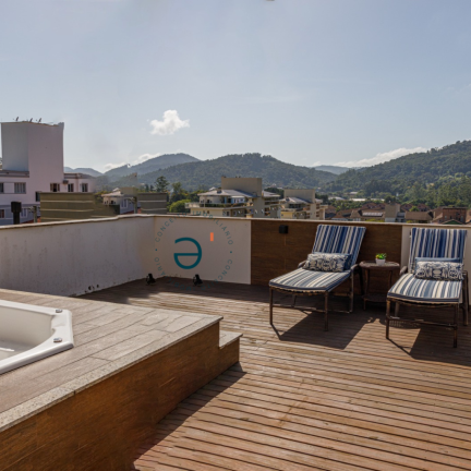 Imagem Casa com 4 Quartos à Venda, 312 m² em Centro - Pomerode