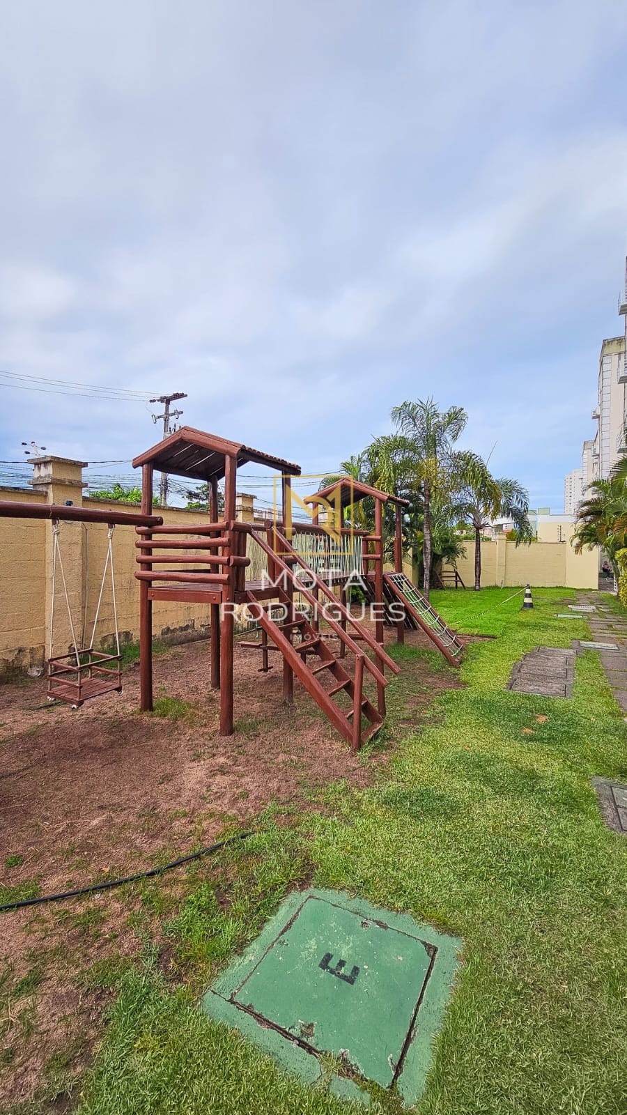Imagem Casa de Condomínio com 3 Quartos à Venda, 120 m² em Engenheiro Luciano Cavalcante - Fortaleza Imagem Casa de Condomínio com 3 Quartos à Venda, 120 m² em Engenheiro Luciano Cavalcante - Fortaleza