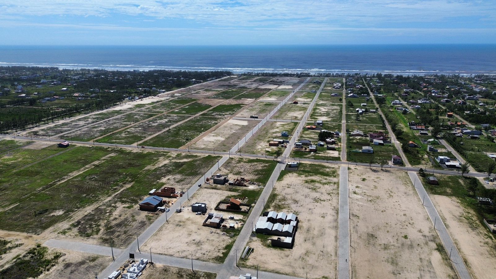 Imagem Terreno à Venda, 300 m²em Village dunas norte - Balneário Gaivota Imagem Terreno à Venda, 300 m²em Village dunas norte - Balneário Gaivota