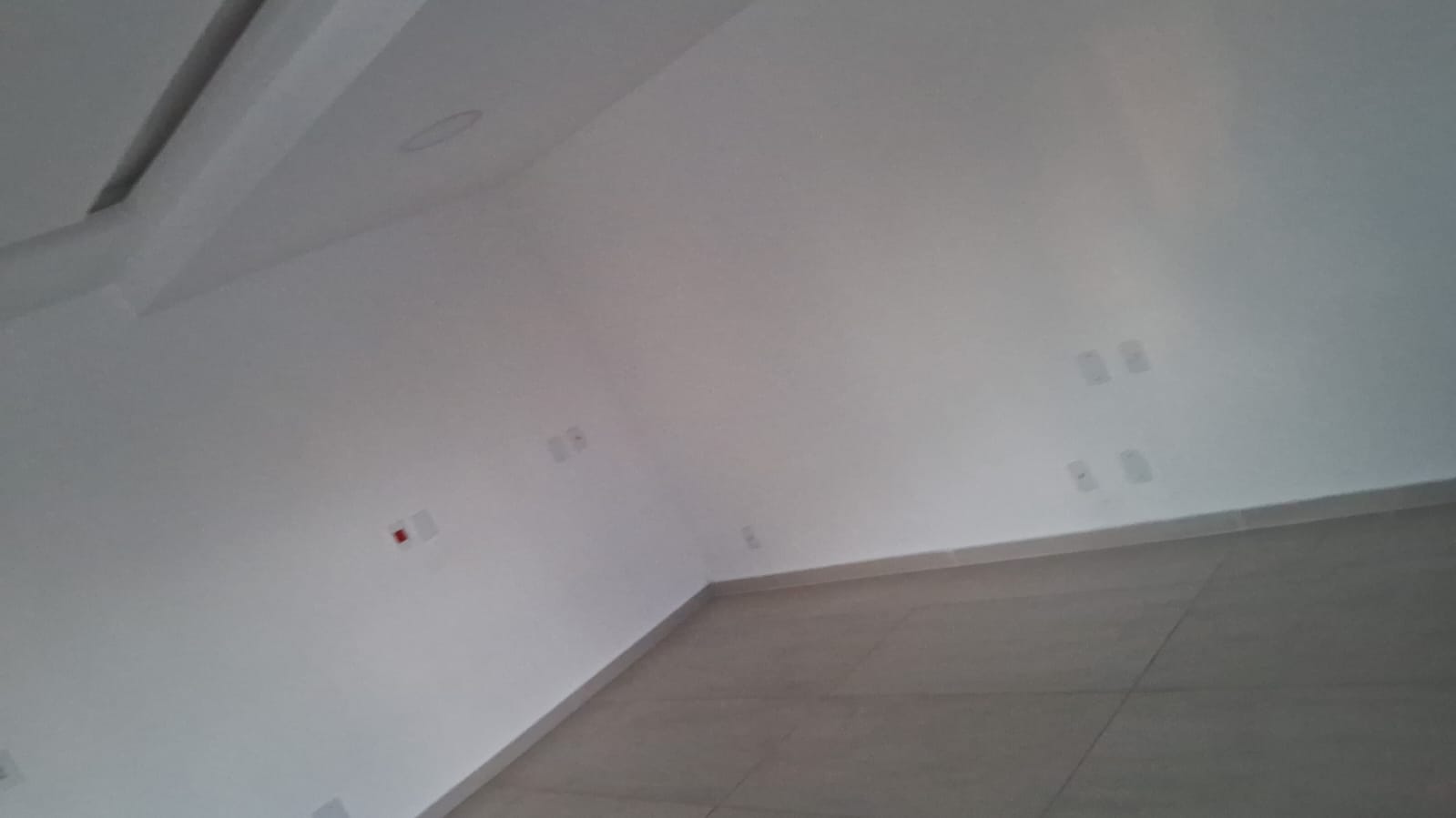 Imagem Loja à Venda, 35 m² em Braga - Cabo Frio Imagem Loja à Venda, 35 m² em Braga - Cabo Frio