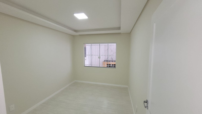 Imagem Casa com 3 Quartos à Venda, em Itaum - Joinville Imagem Casa com 3 Quartos à Venda, em Itaum - Joinville