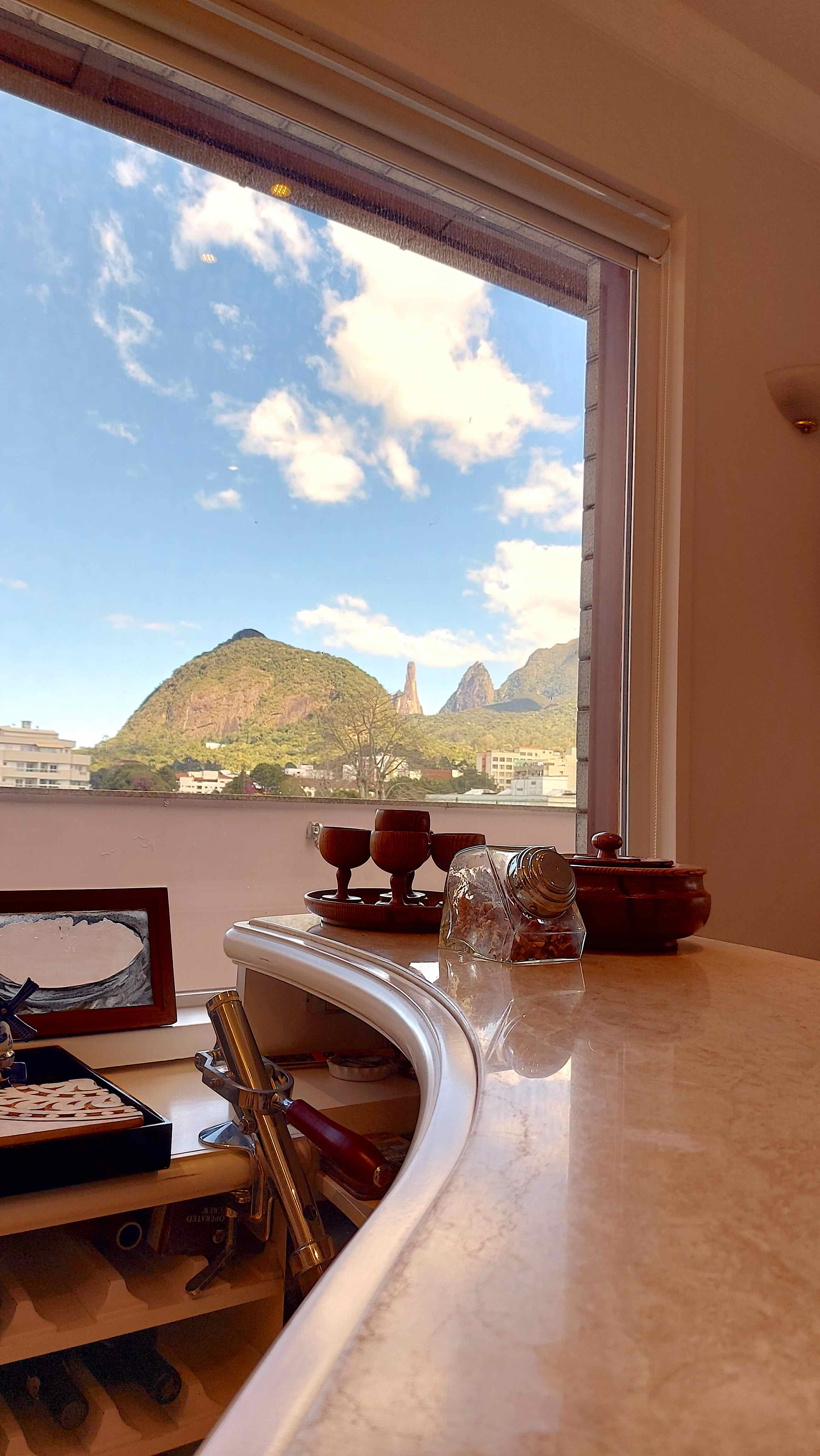Imagem Cobertura com 3 Quartos à Venda, 440 m² em Alto - Teresópolis