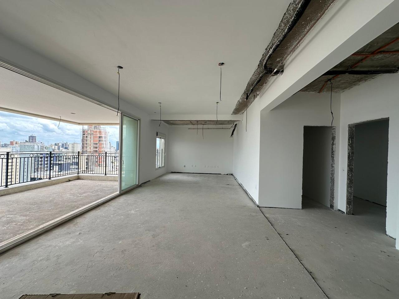 Imagem Apartamento com 3 Quartos à Venda, 256 m²em Cambuí - Campinas