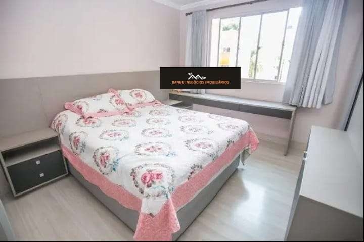 Imagem Apartamento com 3 Quartos à Venda, 77 m²em Água Verde - Curitiba