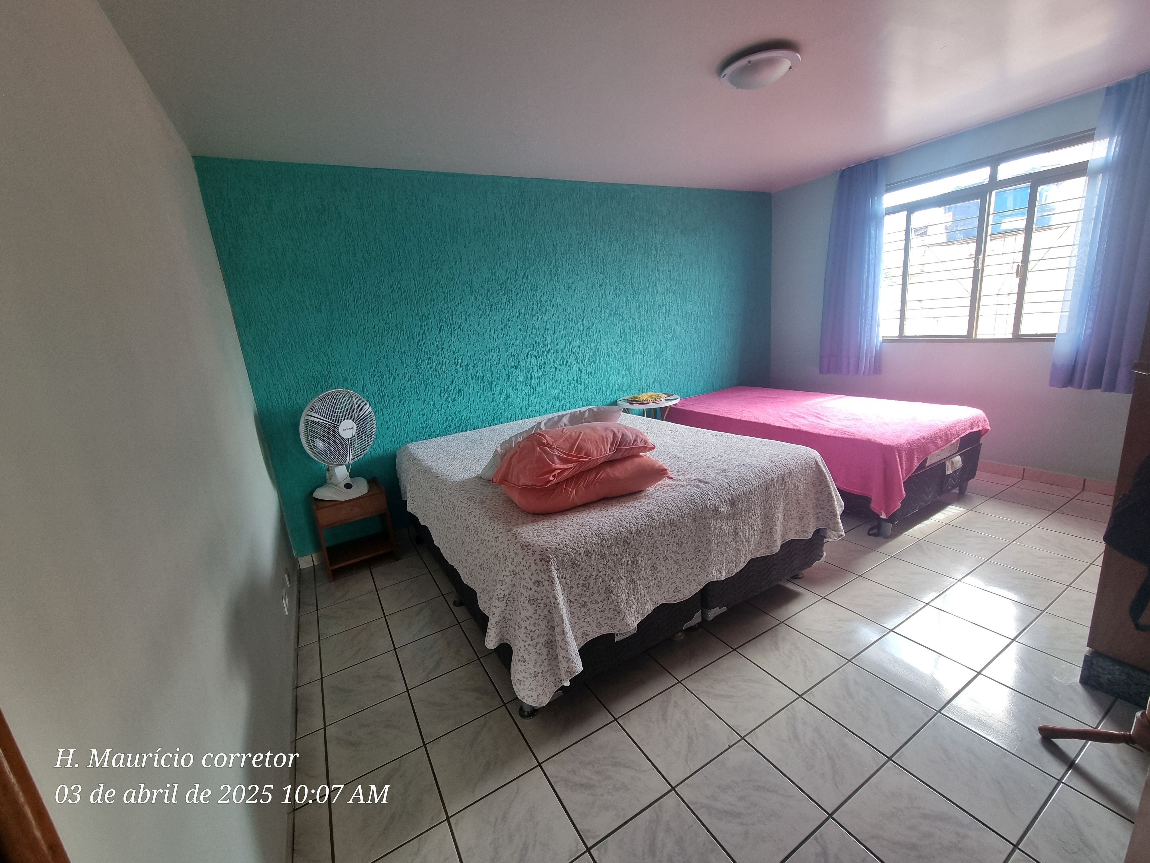 Imagem Sobrado com 4 Quartos à Venda, 250 m² em Setor Jaó - Goiânia