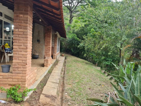 Imagem Casa com 4 Quartos à Venda, 179 m² em Jardim Salaco - Teresópolis