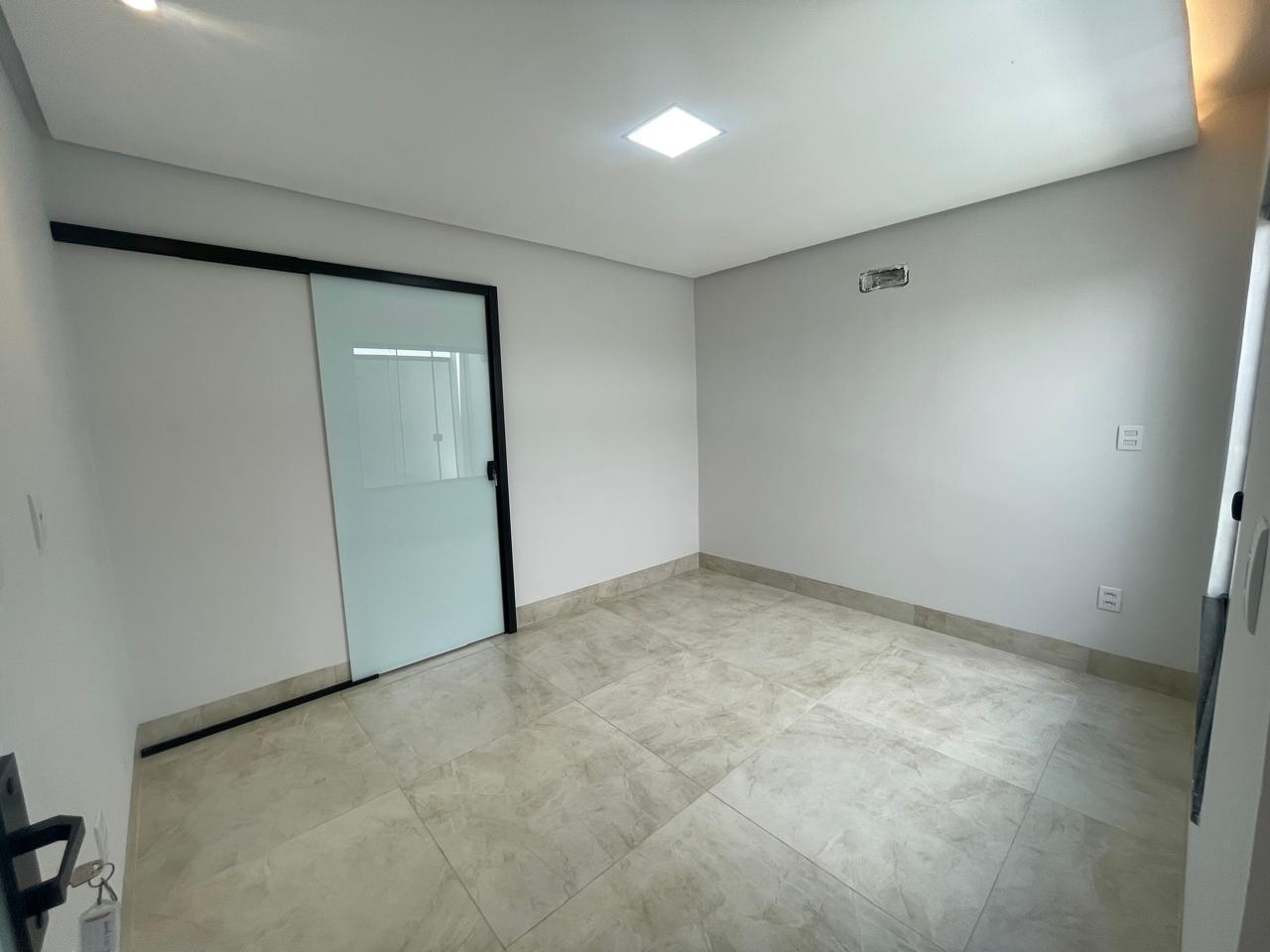 Imagem Casa com 3 Quartos à Venda, 148 m²em Jardim América - Goiânia