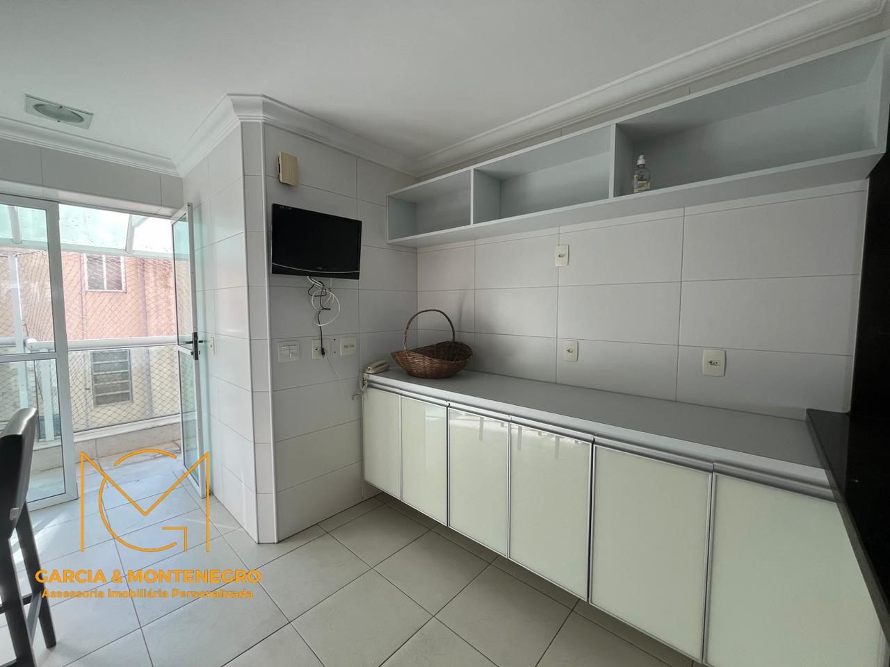 Imagem Apartamento com 3 Quartos para Alugar, 200 m²em Gonzaga - Santos
