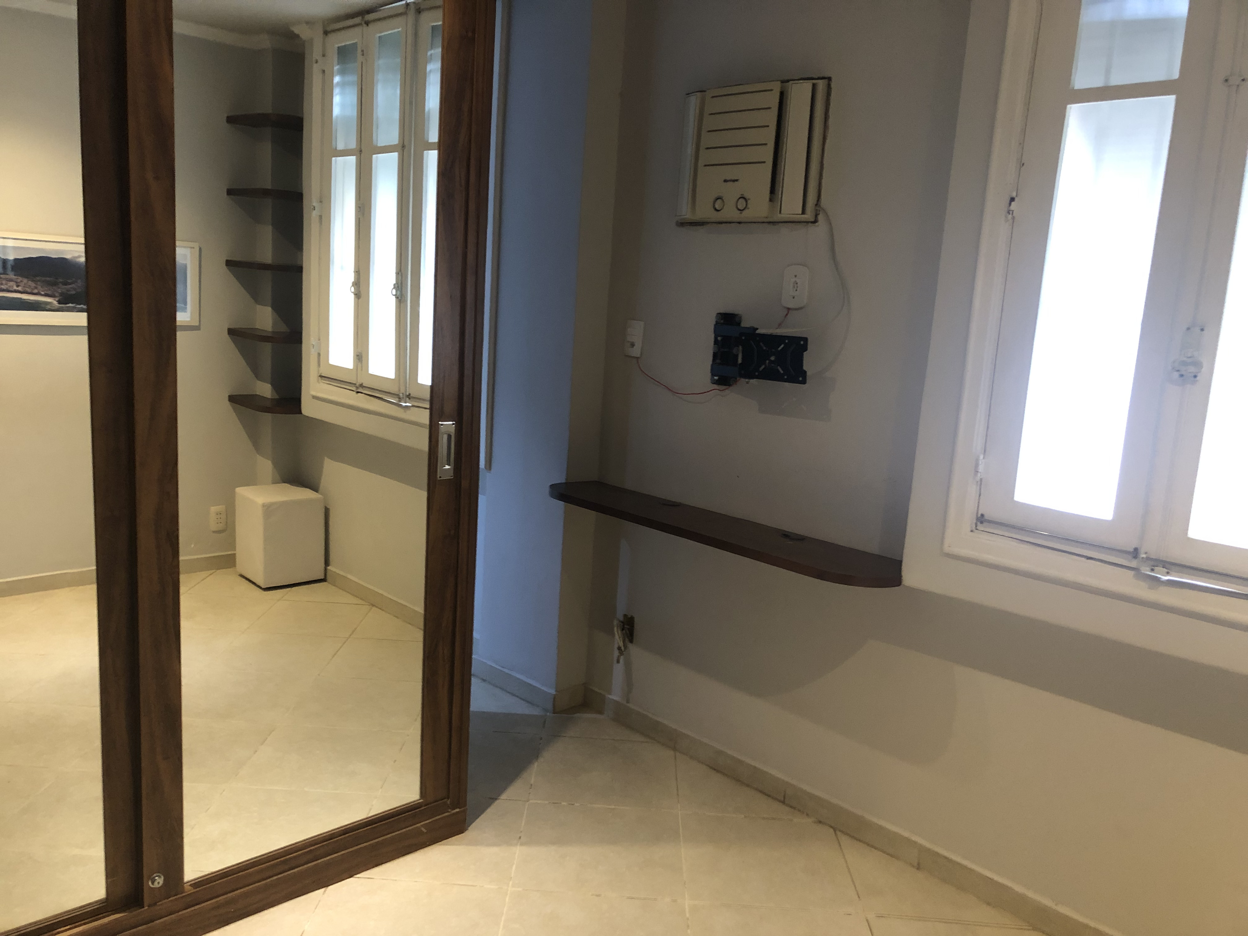 Imagem Apartamento com 1 Quarto à Venda, 35 m²em Copacabana - Rio de Janeiro