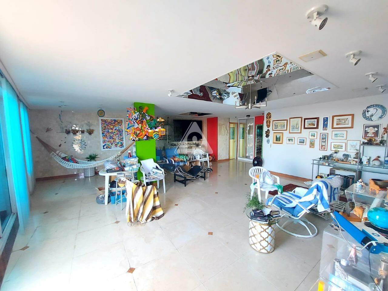Imagem Cobertura com 4 Quartos à Venda, 338 m²em Copacabana - Rio de Janeiro Imagem Cobertura com 4 Quartos à Venda, 338 m²em Copacabana - Rio de Janeiro