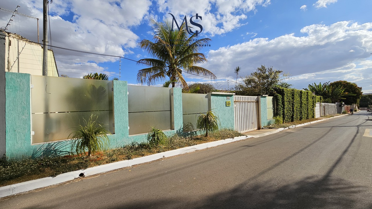 Casa de Condomínio com 1 Quarto à Venda, 250 m²em joquei clube - vicente pires