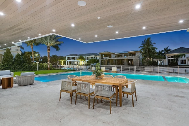 Imagem Casa de Condomínio com 6 Quartos à Venda, 890 m² em Alphaville Residencial Um - Barueri