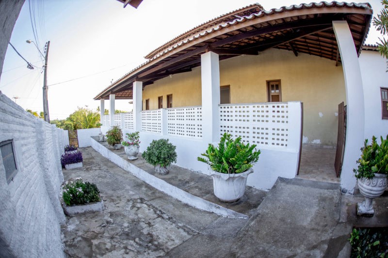 Imagem Casa com 6 Quartos à Venda, 412 m² em Pacheco - Caucaia