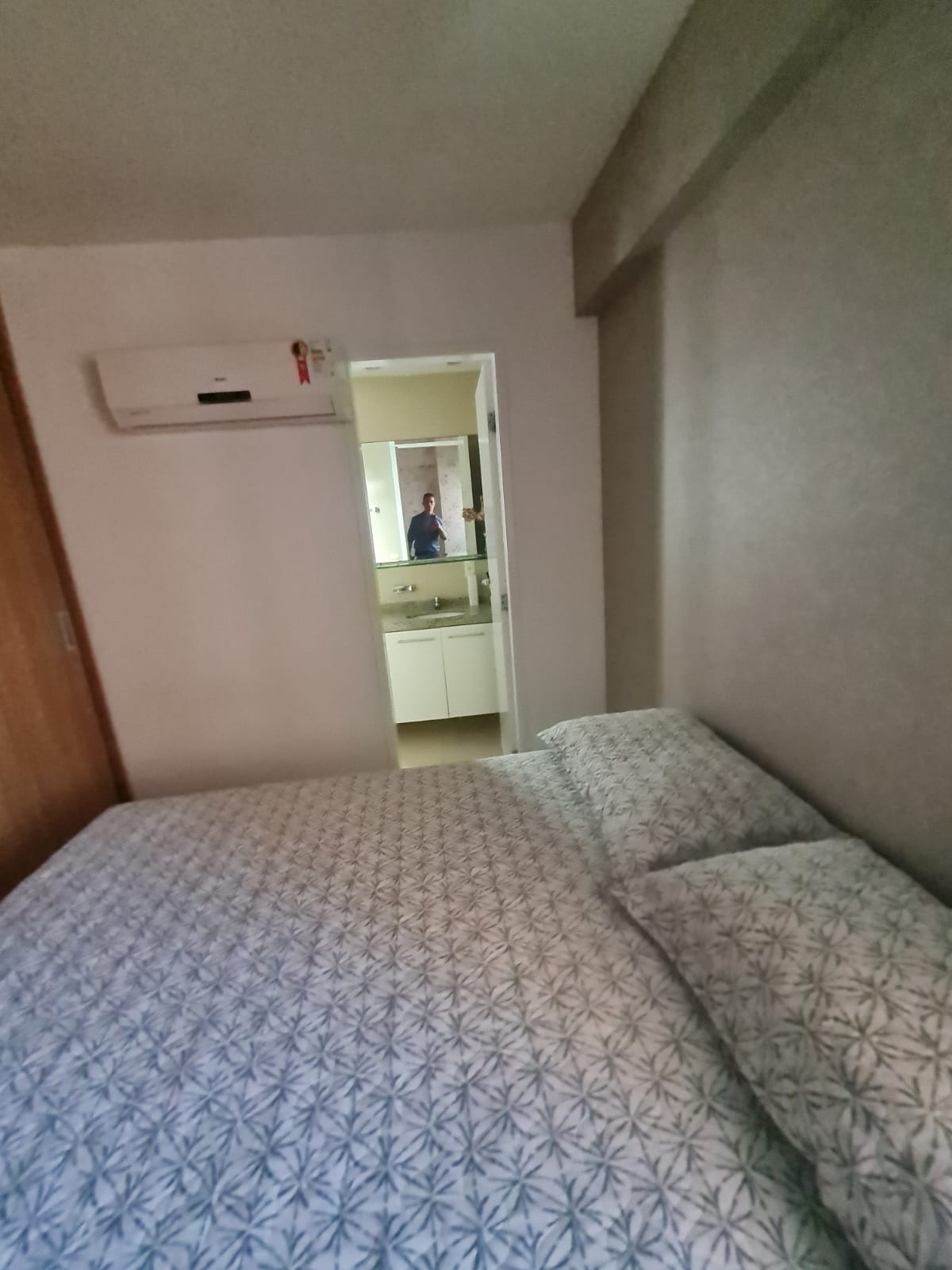 Imagem Apartamento com 3 Quartos à Venda, 100 m²em Aflitos - Recife
