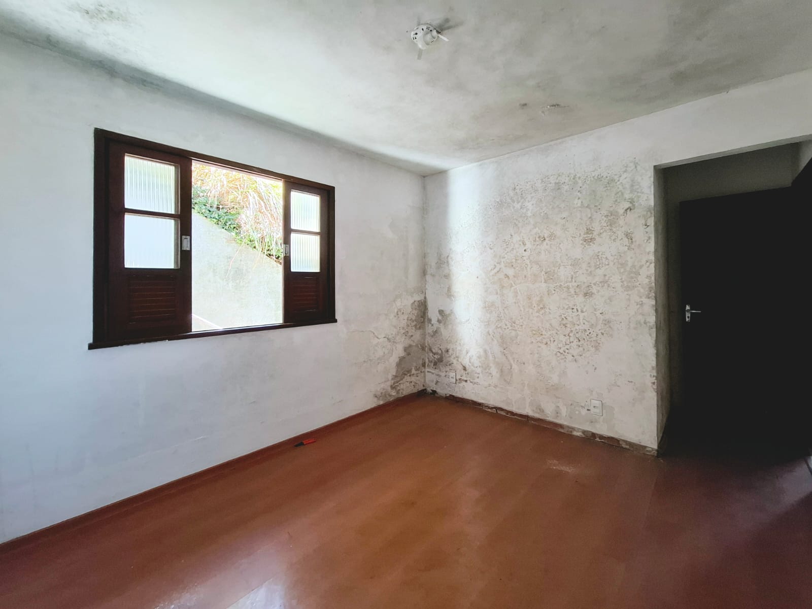 Imagem Casa com 2 Quartos à Venda, 106 m²em Tijuca - Teresópolis Imagem Casa com 2 Quartos à Venda, 106 m²em Tijuca - Teresópolis
