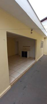 Imagem Casa com 3 Quartos à Venda, em Jardim Brasília - Araçatuba Imagem Casa com 3 Quartos à Venda, em Jardim Brasília - Araçatuba