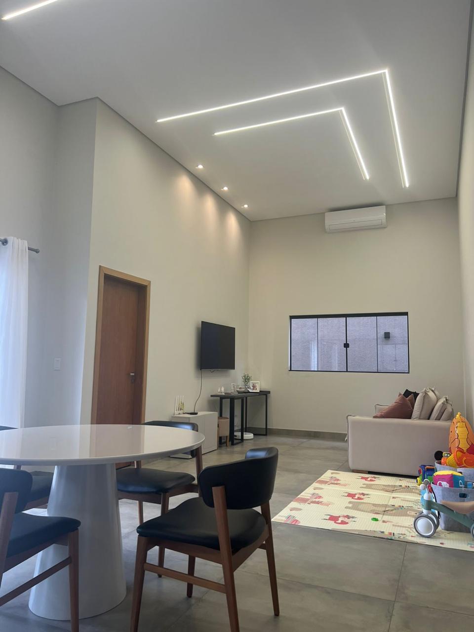 Imagem Casa com 3 Quartos à Venda, 200 m² em Parque Residencial Rita Vieira - Campo Grande Imagem Casa com 3 Quartos à Venda, 200 m² em Parque Residencial Rita Vieira - Campo Grande