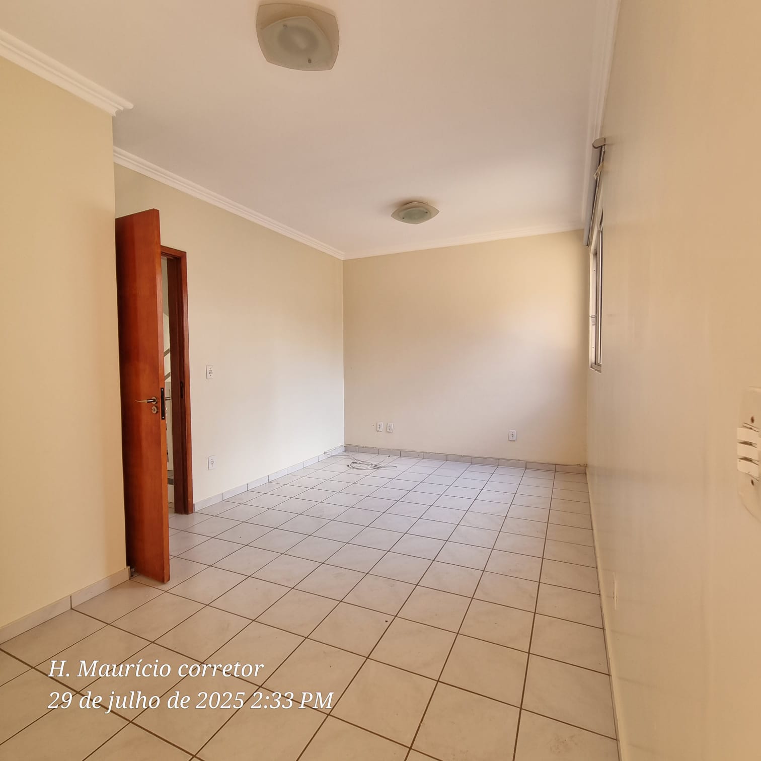 Imagem Sobrado com 3 Quartos à Venda, 130 m² em Setor Jaó - Goiânia Imagem Sobrado com 3 Quartos à Venda, 130 m² em Setor Jaó - Goiânia