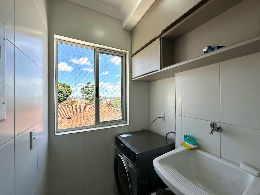 Imagem Apartamento com 3 Quartos à Venda, 75 m² em Santa Amélia - Belo Horizonte