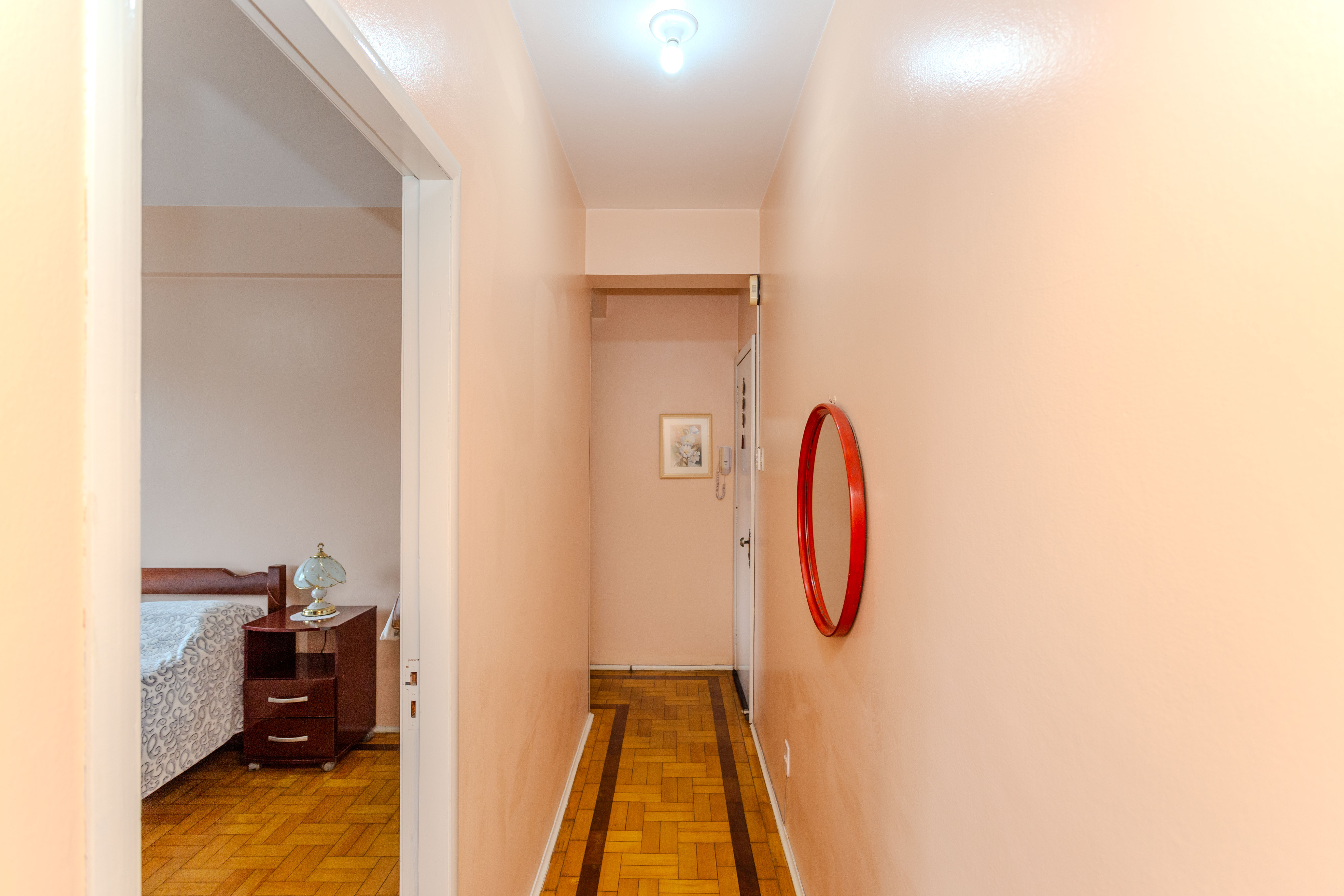 Imagem Apartamento com 2 Quartos à Venda, Locação ou Temporada, 80 m² em Centro - Santa Maria Imagem Apartamento com 2 Quartos à Venda, Locação ou Temporada, 80 m² em Centro - Santa Maria