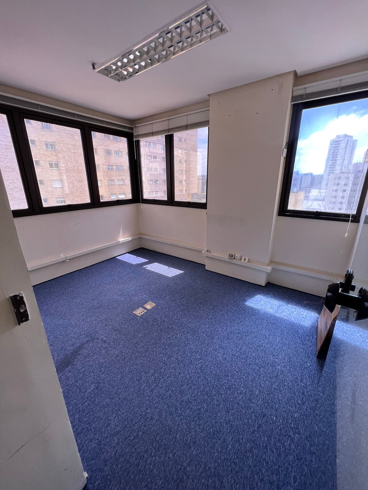 Imagem Sala Comercial para Alugar, 77 m²em Perdizes - São Paulo Imagem Sala Comercial para Alugar, 77 m²em Perdizes - São Paulo