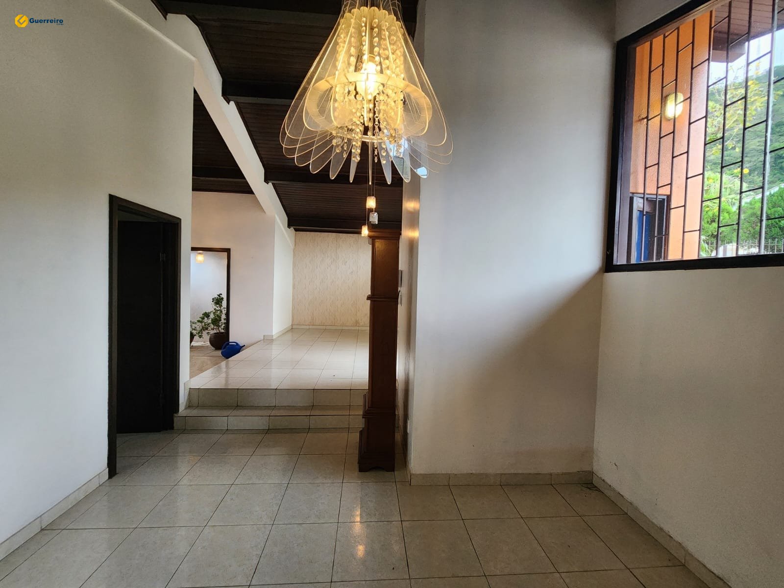 Imagem Casa com 3 Quartos à Venda, 190 m² em Trindade - Florianópolis