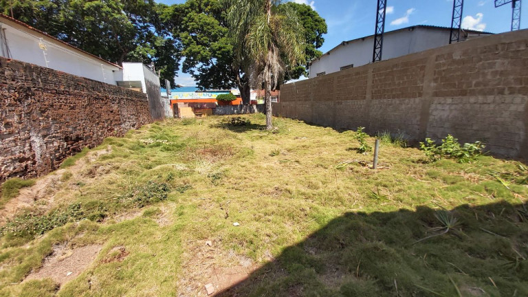 Imagem Terreno à Venda, em Vila Carvalho - Campo Grande Imagem Terreno à Venda, em Vila Carvalho - Campo Grande