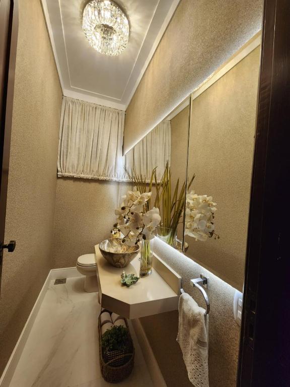 Imagem Casa de Condomínio com 6 Quartos para Temporada, 600 m² em Curió-Utinga - Belém