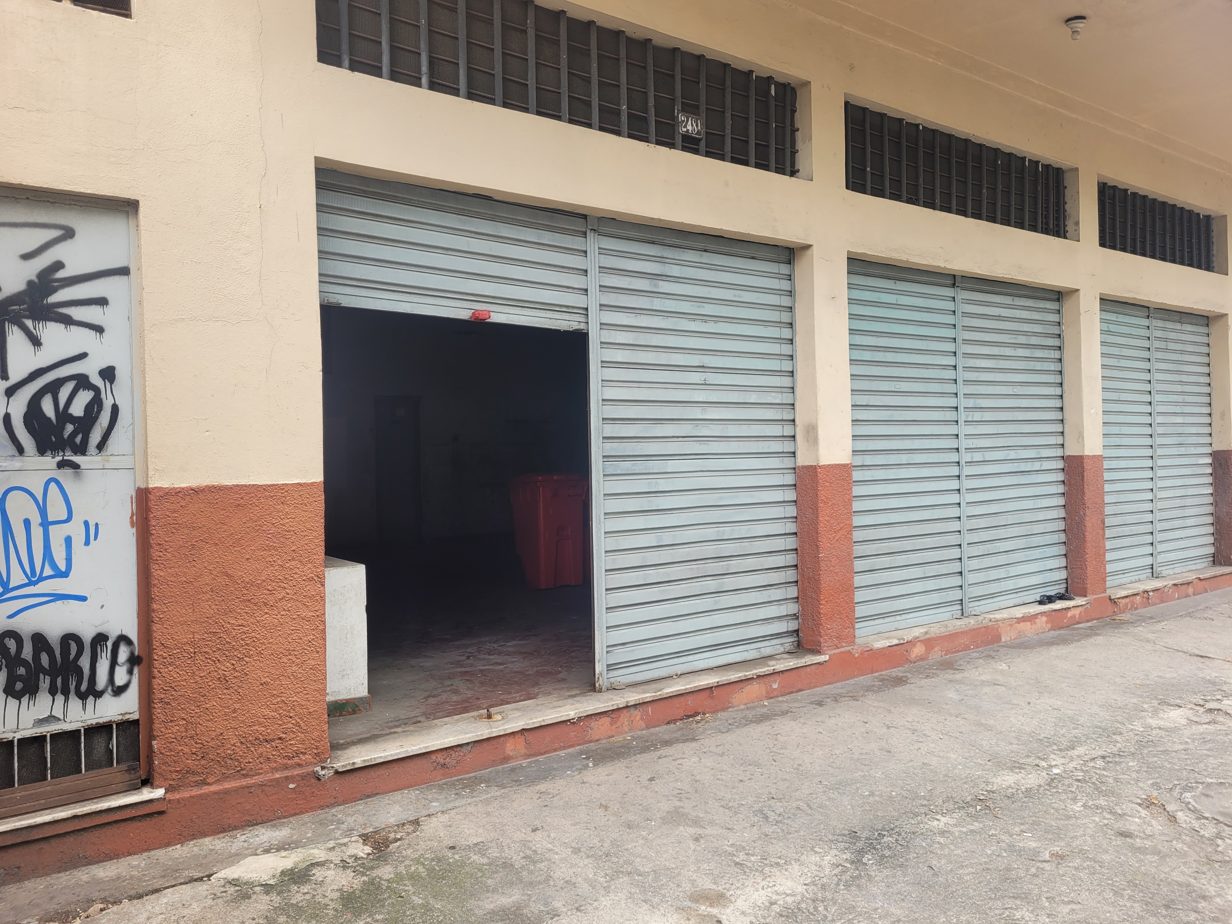 Loja para Alugar, 90 m² em Taquara - Rio de Janeiro