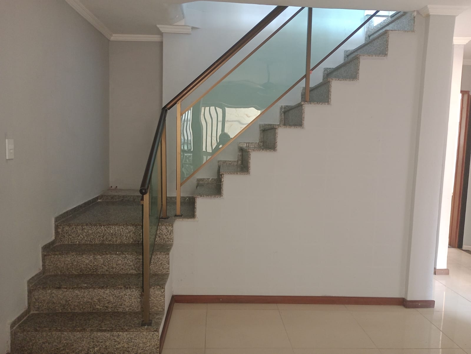 Imagem Casa com 4 Quartos à Venda, 200 m² em Bangu - Rio de Janeiro