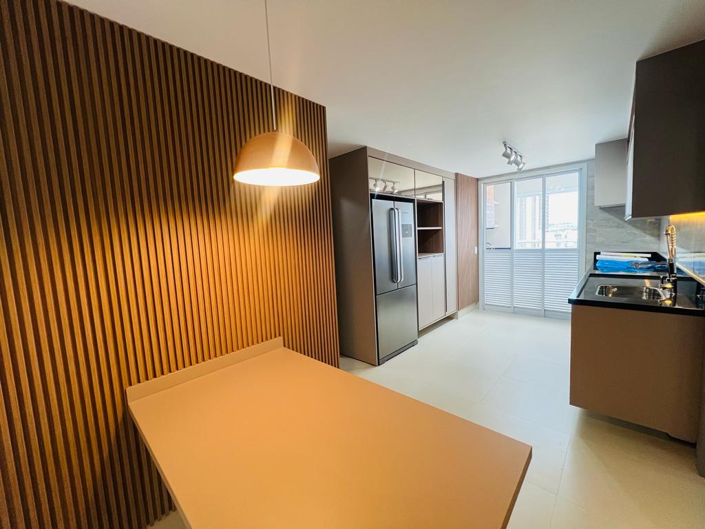 Imagem Apartamento com 3 Quartos à Venda, 177 m²em Cambuí - Campinas